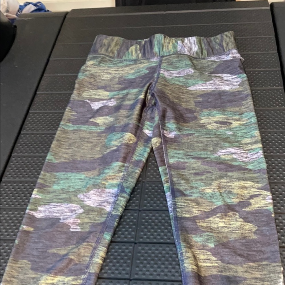 Terez capris - Picture 3 of 16